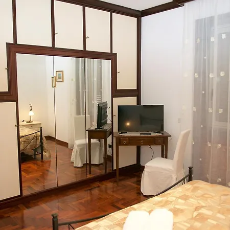 La Maison Royale Couette-café