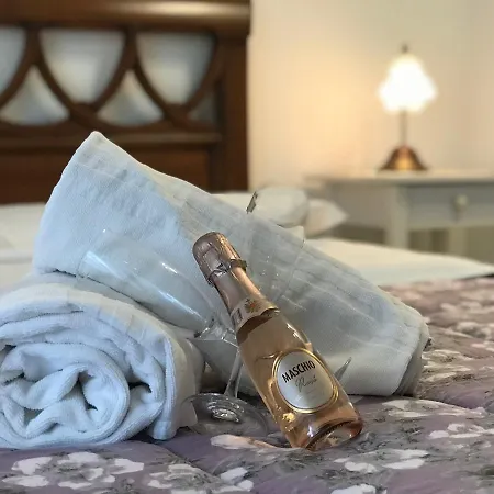 Couette-café La Maison Royale 3*