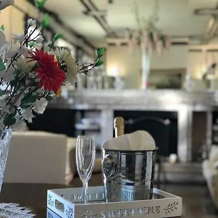 La Maison Royale Couette-café Fiumicino