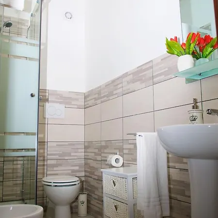 Bed & Breakfast La Maison Royale Bed & Breakfast 3*