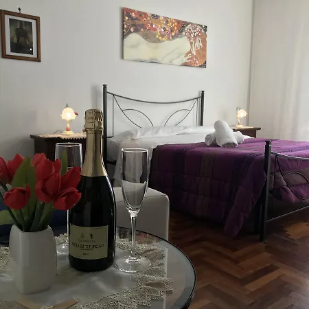La Maison Royale Bed & Breakfast 3* Fiumicino